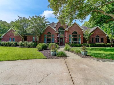 33203 W Forest Ct, Weston Lakes, TX, 77441