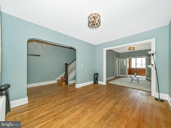 3rd image of 4818 7th St NW