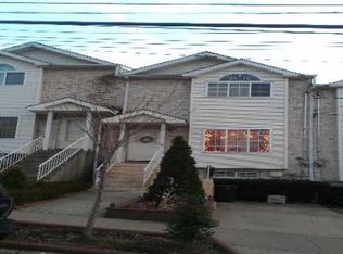 108 Arnold St, Staten Island, NY 10301