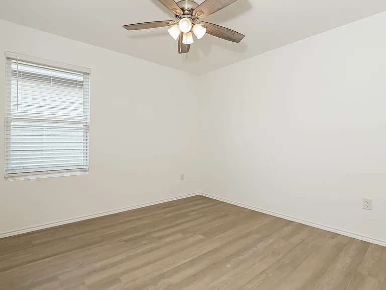 8027 Nube Medina — Photo 11