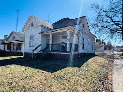 135 W College St, Harrisburg, IL, 62946