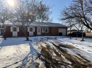 410 N Walnut St, Seiling, OK 73663