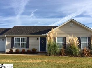 209 Hickory Rock Ln, Greer, SC 29651