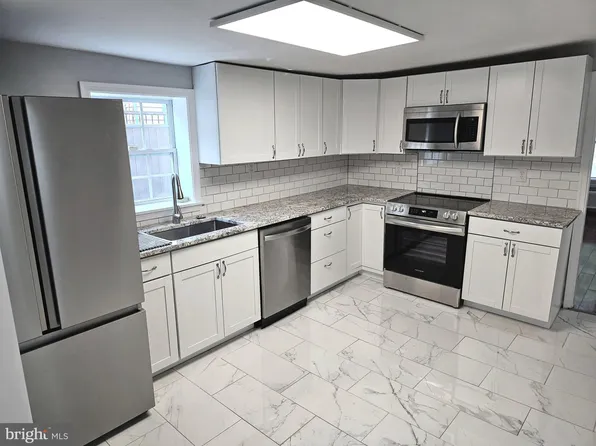 2432 Boteler Rd, Brownsville, MD 21715