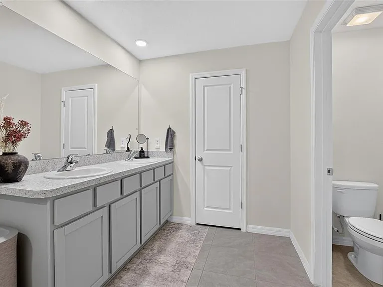 13646 Mount Ivy Ct — Photo 35
