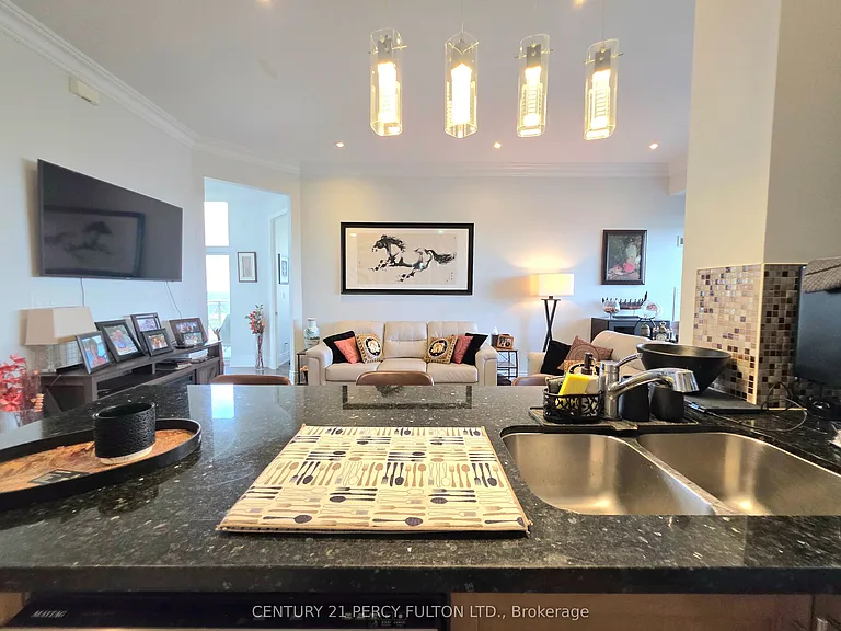 133 Wynford Dr #Penthouse 104 — Photo 7