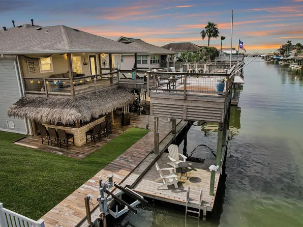 336 Ling St, Bayou Vista, TX 77563