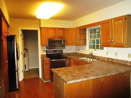 2nd image of 6085 Hounds Bay Cir