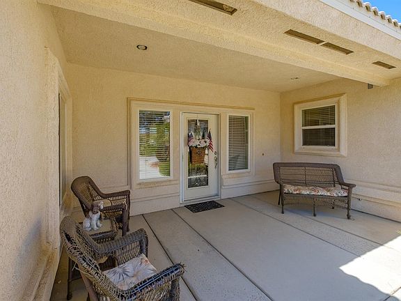 4th image of 26618 Lakeview Dr
