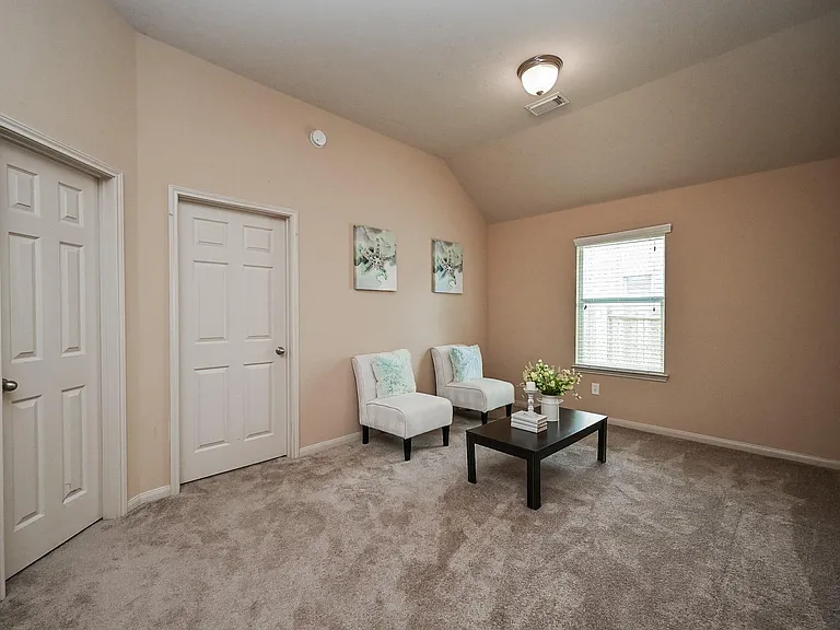 8010 Durham Run Ln — Photo 24