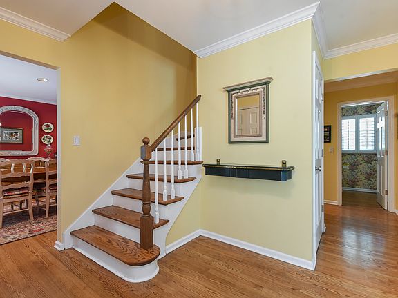 2nd image of 2740 Oak Ave