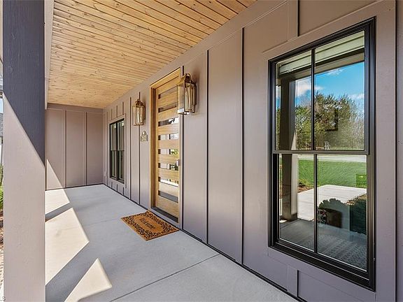 2nd image of 2502 Rivers Edge Rd