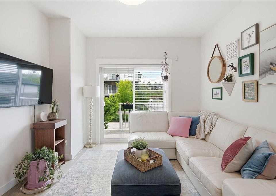 1st image of 5305 E 32nd Ave SW #2101