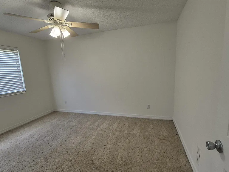 7884 Bay Meadows Dr — Photo 5