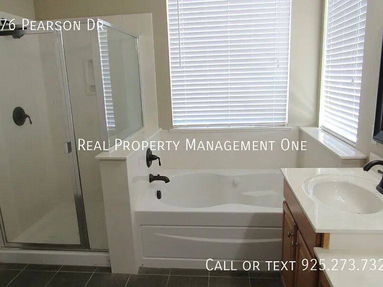 576 Pearson Dr — Photo 26