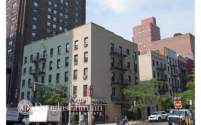 Sold by Douglas Elliman | media 14