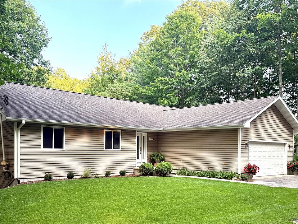 1st image of 4464 Prouty Rd