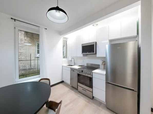 624 East 17th Street image 9 of 28