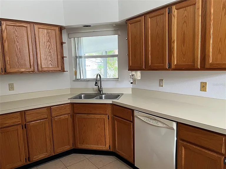 14601 Eagles Crossing Dr — Photo 18