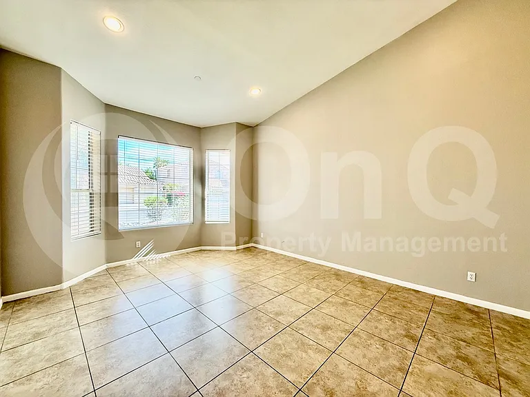 11130 W Dana Ln — Photo 12