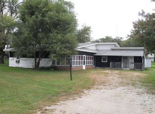 745 N Holcomb St, Carbon Hill, IL 60416