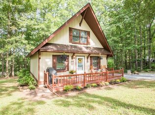 1465 Skyway Dr, Moneta, VA 24121