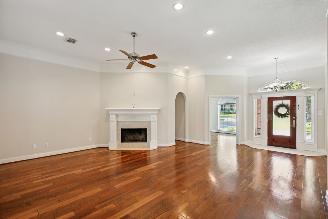 next background image