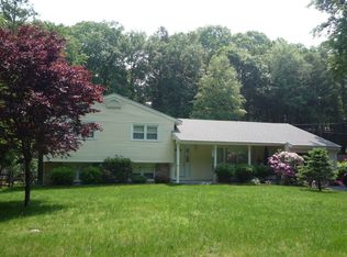 101 Perry Dr, New Milford, CT 06776