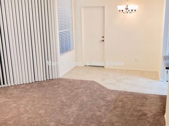 4th image of 1633 E Lakeside Dr Unit 193