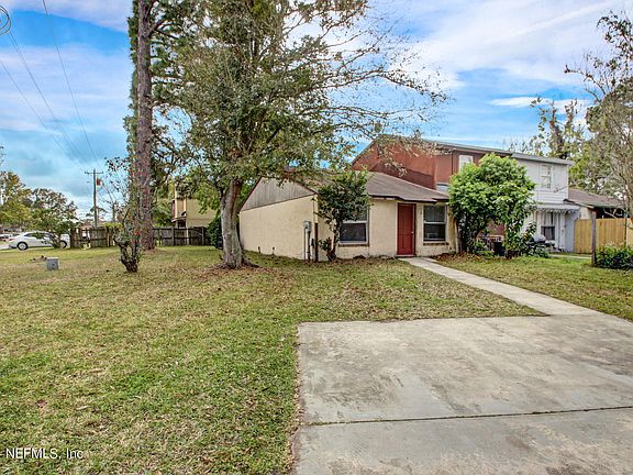 4th image of 2655 SUNRISE VILLAGE Drive #A