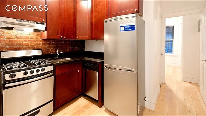 Rented by Compass | media 60