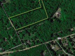 4 Country Ln, Glen Gardner, NJ 08826