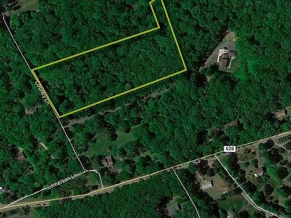 4 Country Ln, Glen Gardner, NJ 08826