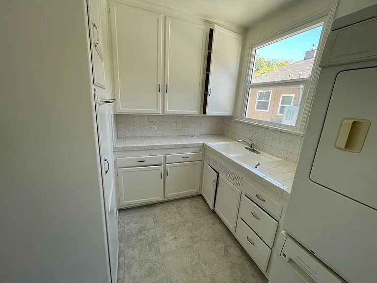 15721 Halldale Ave #B — Photo 14
