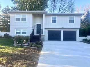 1002 Nishnabotna Dr, Manning, IA 51455