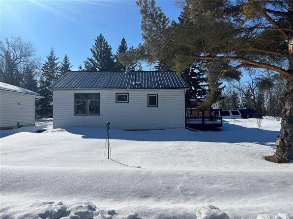 237 2nd STREET NW, Wadena, SK S0A 4J0