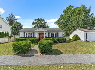 43 Eastwood Cir, West Roxbury, MA 02132