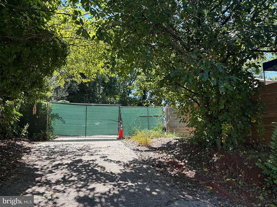 1st image of 5623 Annapolis Rd