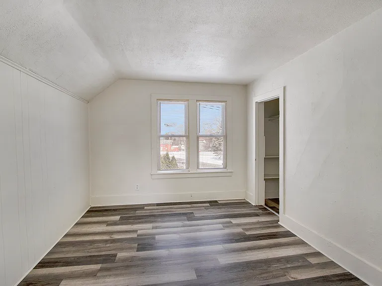 2032 S Burdick St #2 — Photo 5