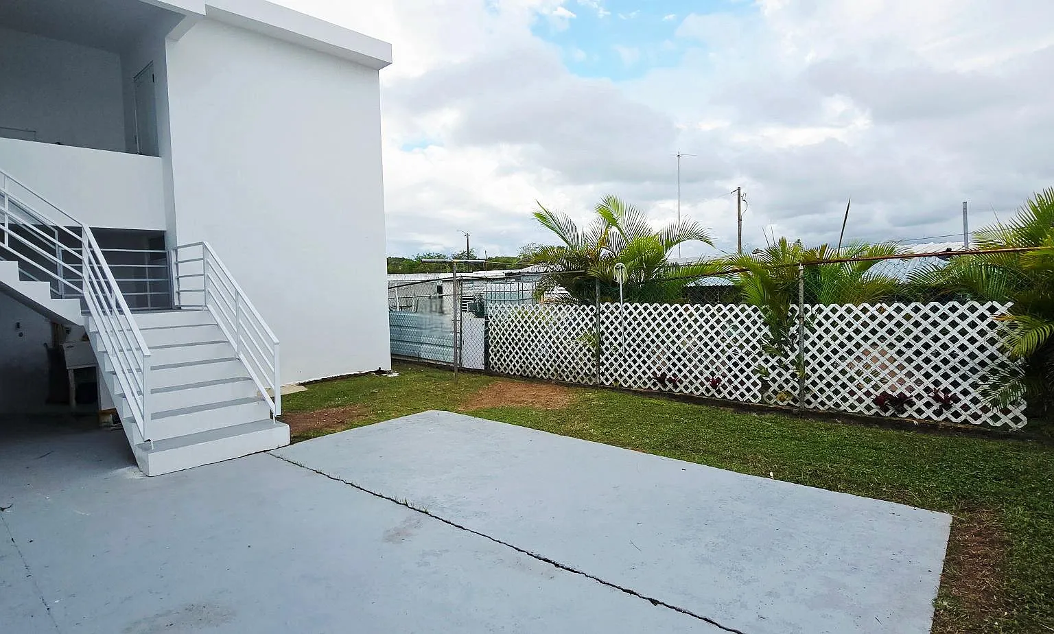 3 bed, 1.0 bath, 1500 sqft, $1,000 — Photo 4