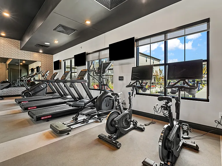 The Logan Luxury Apartments — Photo 60
