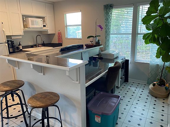 4th image of 5612 Vickery Blvd #A