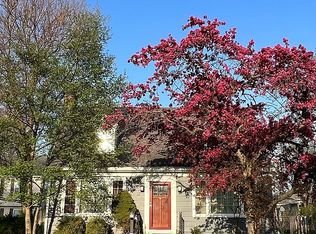 614 S Harrison St, Batavia, IL 60510