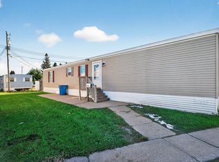 1010 N Cir NE, Fridley, MN 55432