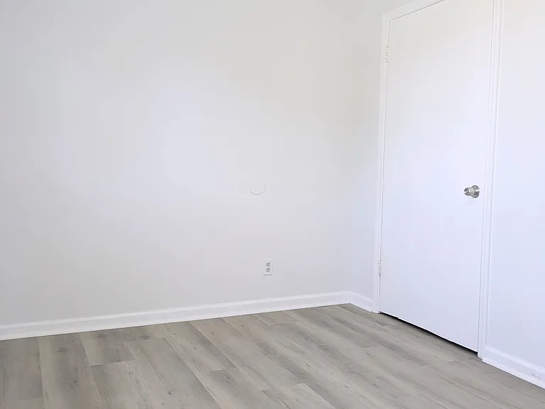 109 Oscar Banks Rd #5 — Photo 3
