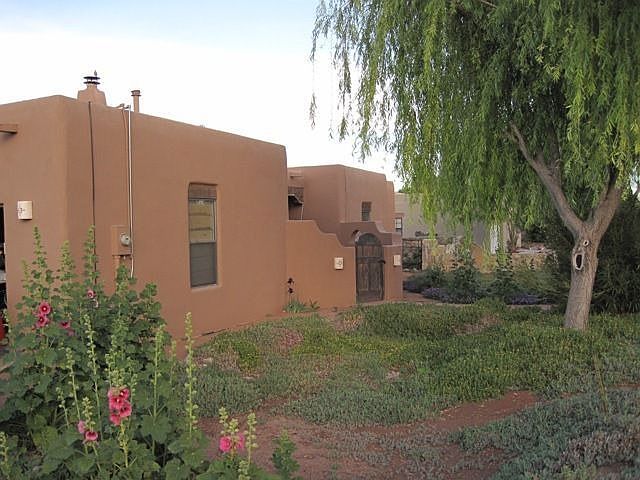 2nd image of 2815 Teresita St