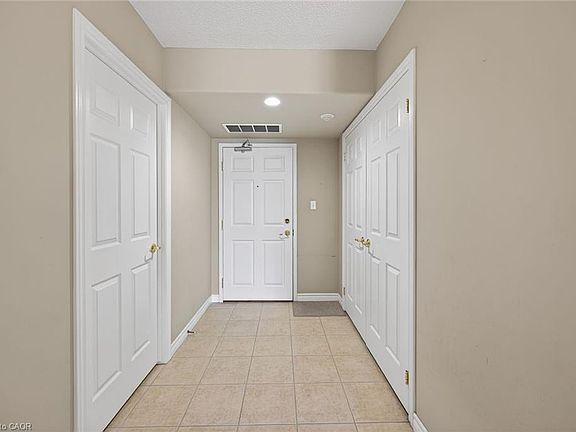 4th image of 908 Mohawk Rd E #308