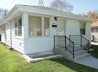 3321 S Griffin Ave, Milwaukee, WI 53207