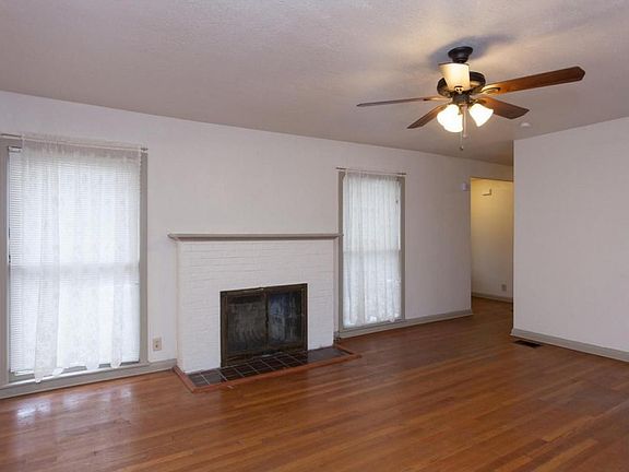 5th image of 2422 W Mulberry Ave