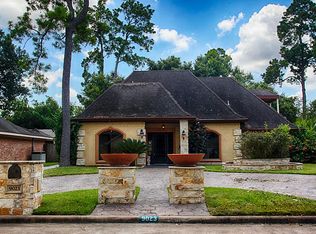 9023 Mauna Loa Ln, Houston, TX 77040